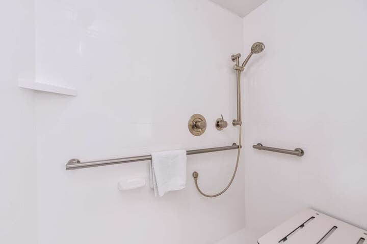 Bathroom shower